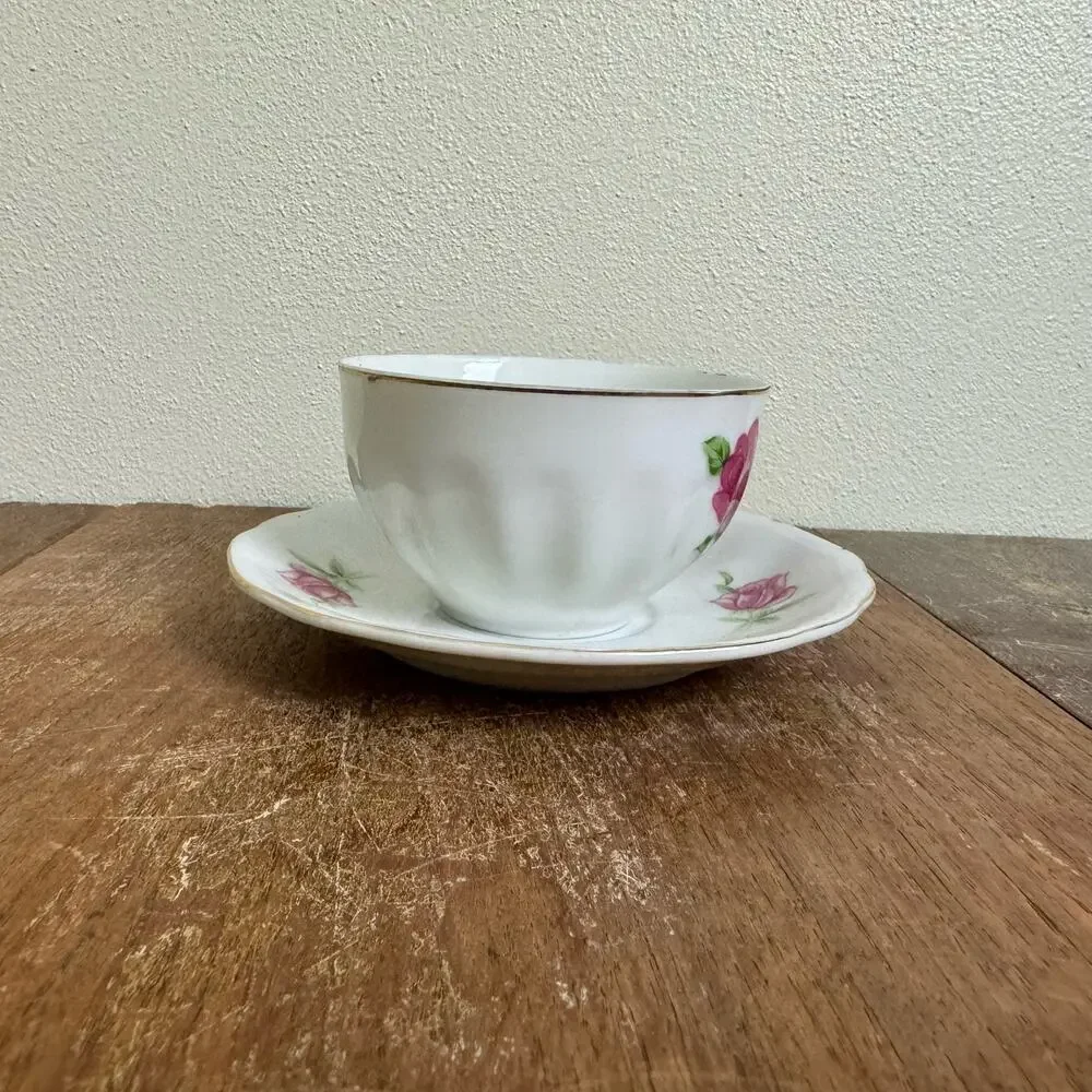 Yoko Boeki Co Japan pink Floral Rose Pattern Transferware tea cup‎ and saucer